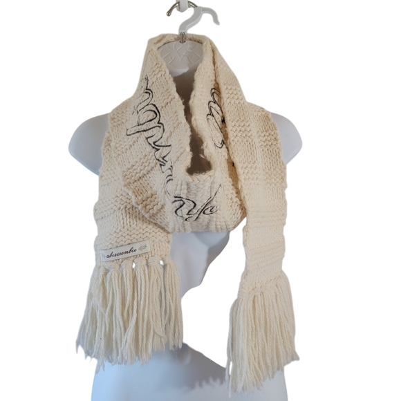 VTG Y2K Abercrombie Ivory Chunky Cable Knit Scarf Fringed Logo Grunge Unisex - Picture 1 of 10